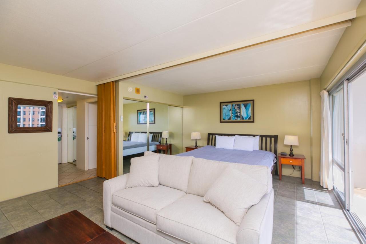 Ilikai Tower One Bedroom Lagoon View Waikiki Condos With Lanai & Free Wifi Honolulu Pokój zdjęcie
