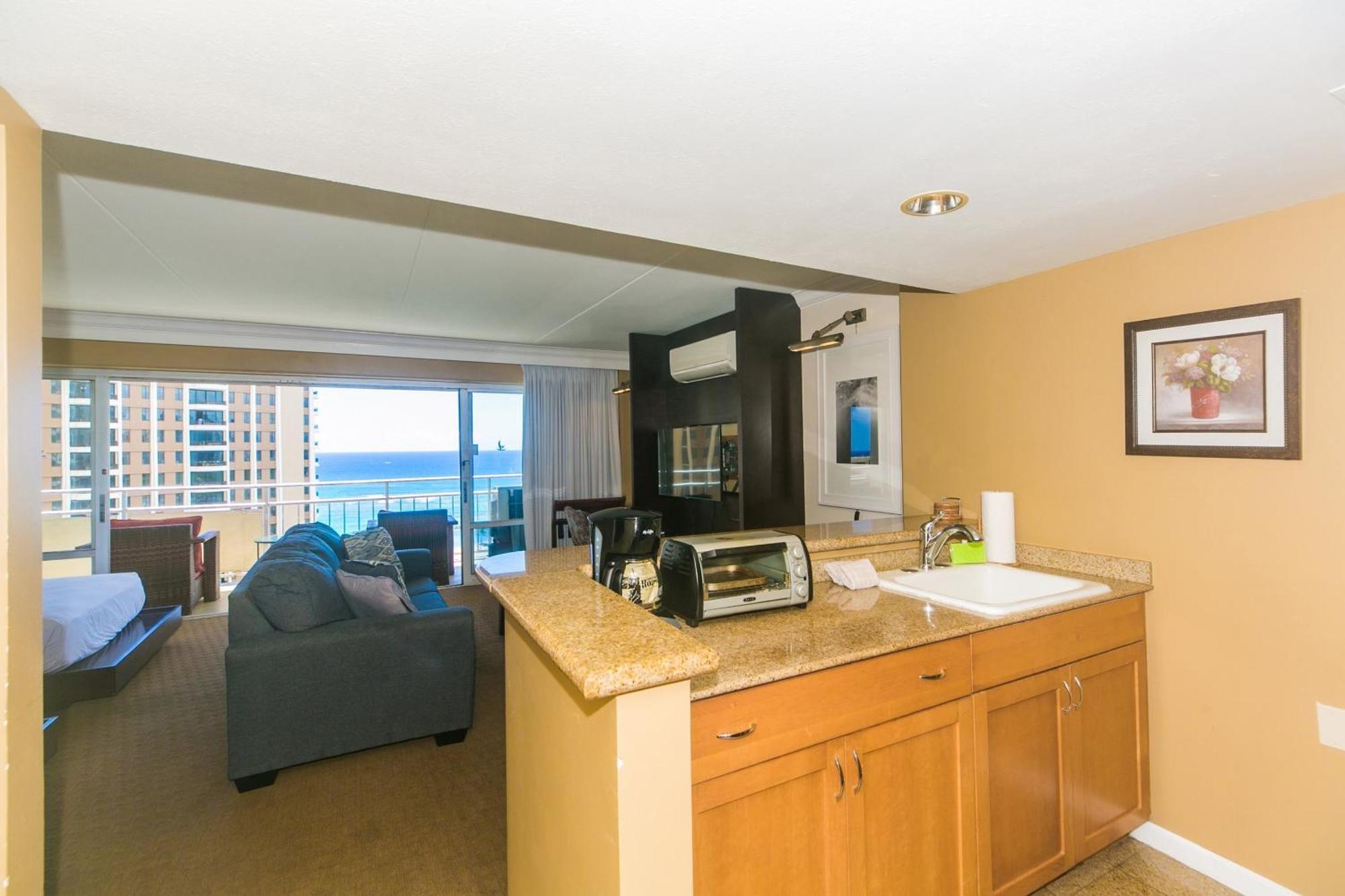 Ilikai Tower One Bedroom Lagoon View Waikiki Condos With Lanai & Free Wifi Honolulu Pokój zdjęcie