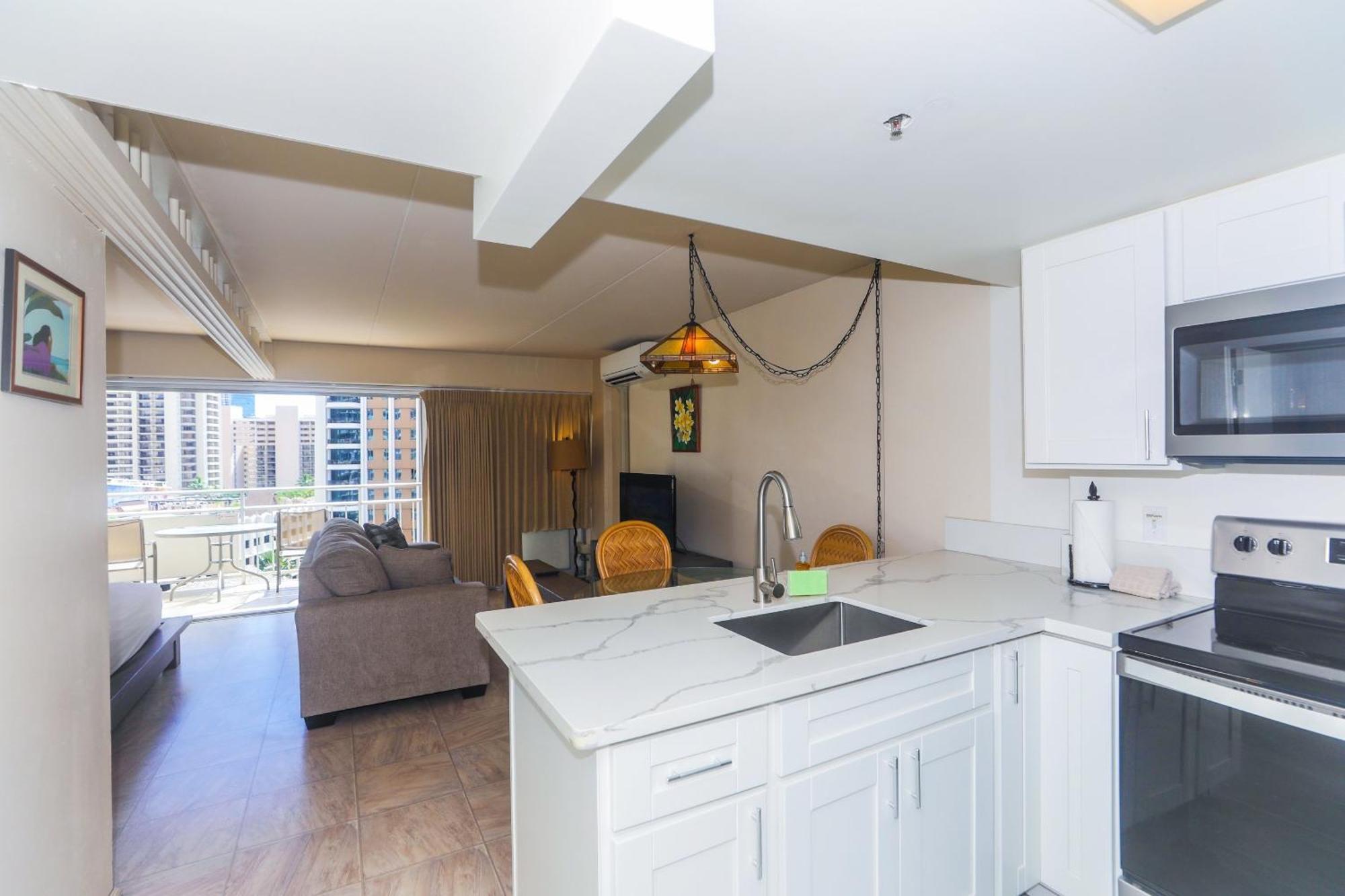 Ilikai Tower One Bedroom Lagoon View Waikiki Condos With Lanai & Free Wifi Honolulu Pokój zdjęcie